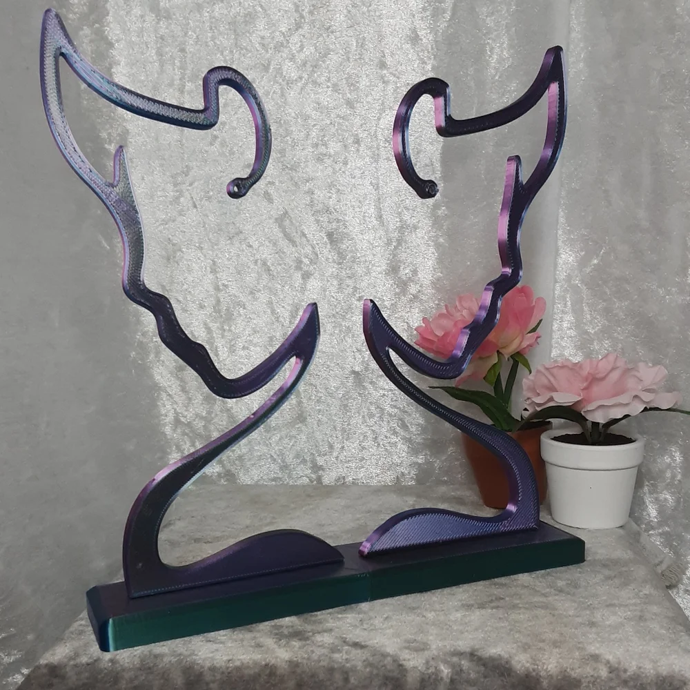 Handmade Earring Stand 3D Printed Chameleon Color